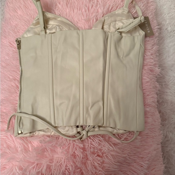 MESHKI MESHKI
Alaia
Lace Up Corset Pu Top - Wheat - Picture 14 of 15